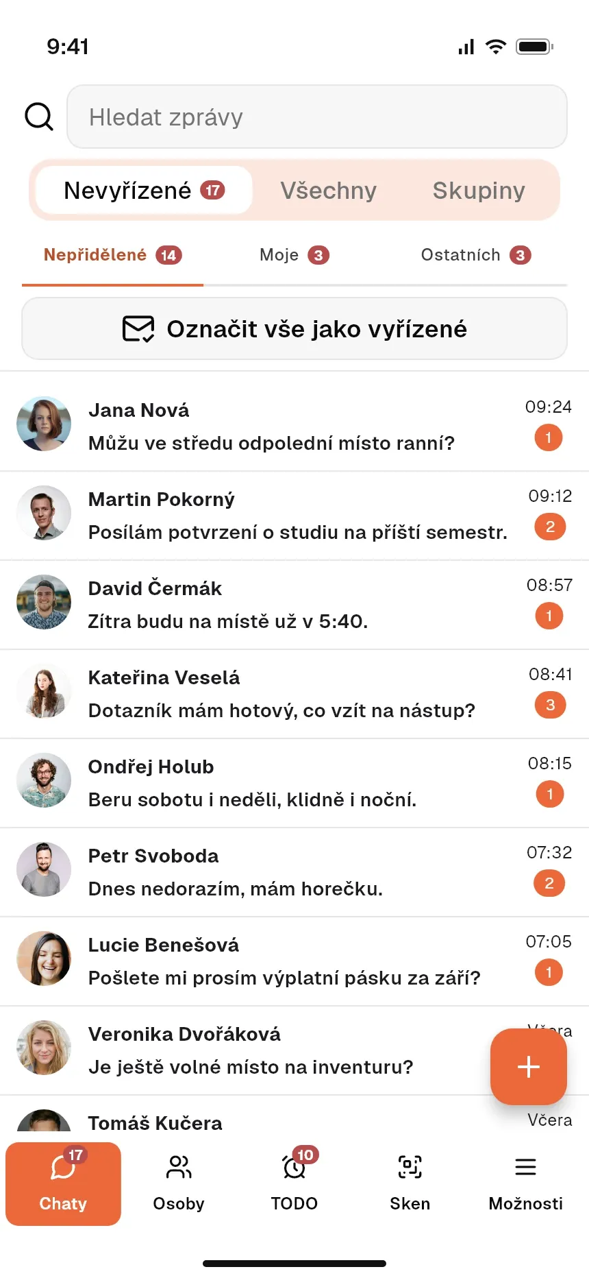 Přehled chatů s pracovníky v mobilní aplikaci koordinátora